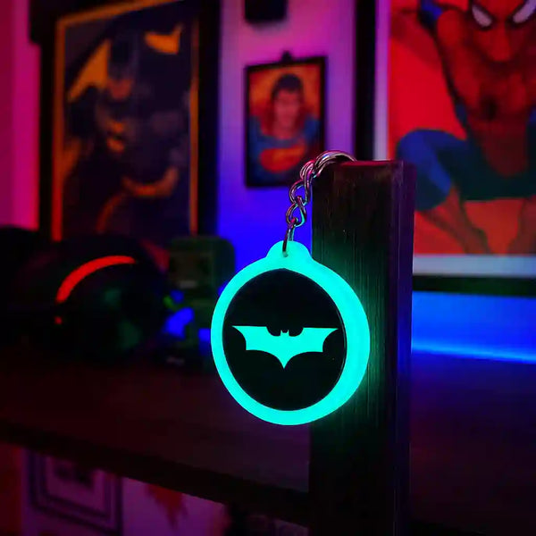 Batman (Batarang) | Keychain | Glow in Dark